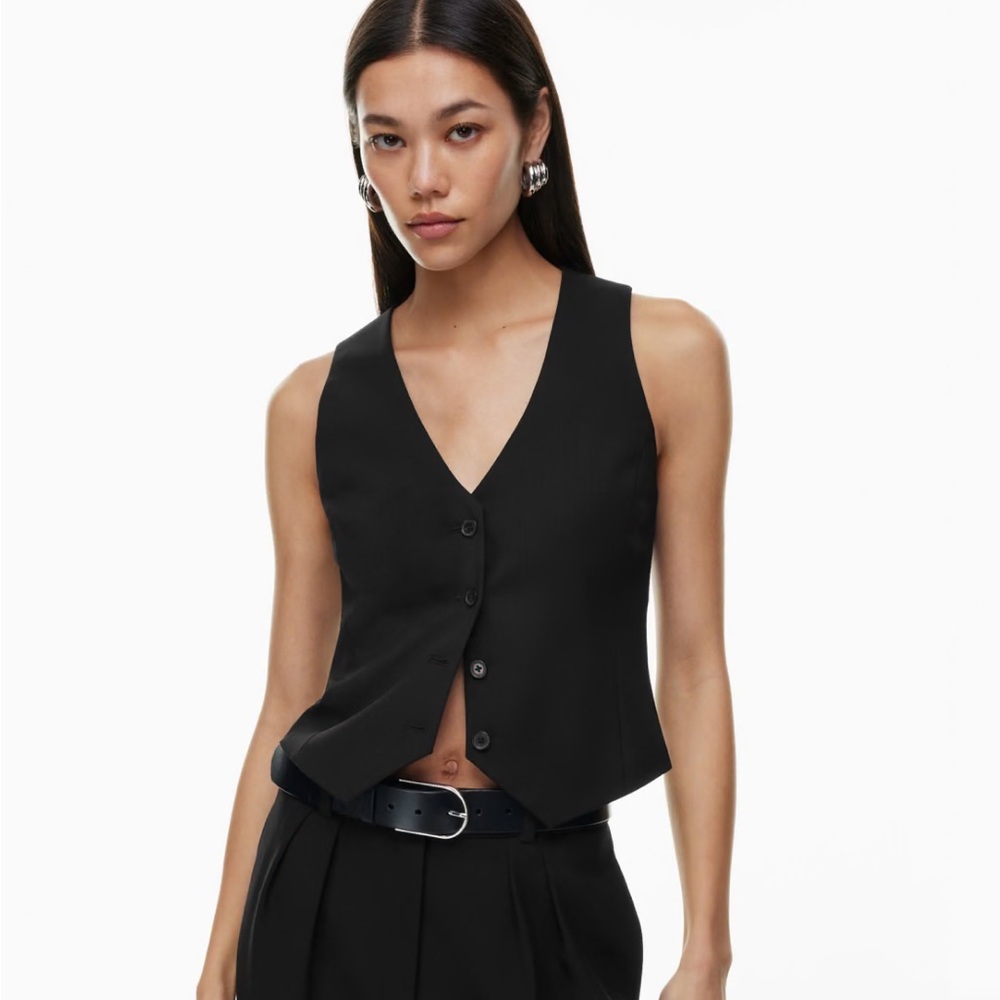 Aritzia Babaton black classic Deniro Vest